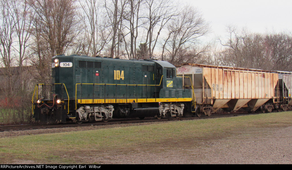 Ohio South Central Railroad (OSCR) 104